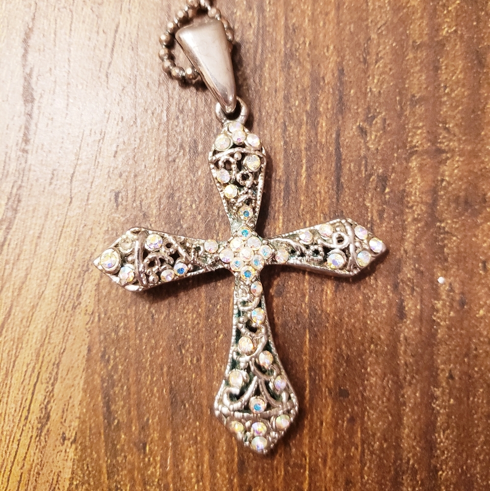 Premiere jewelry cross necklace